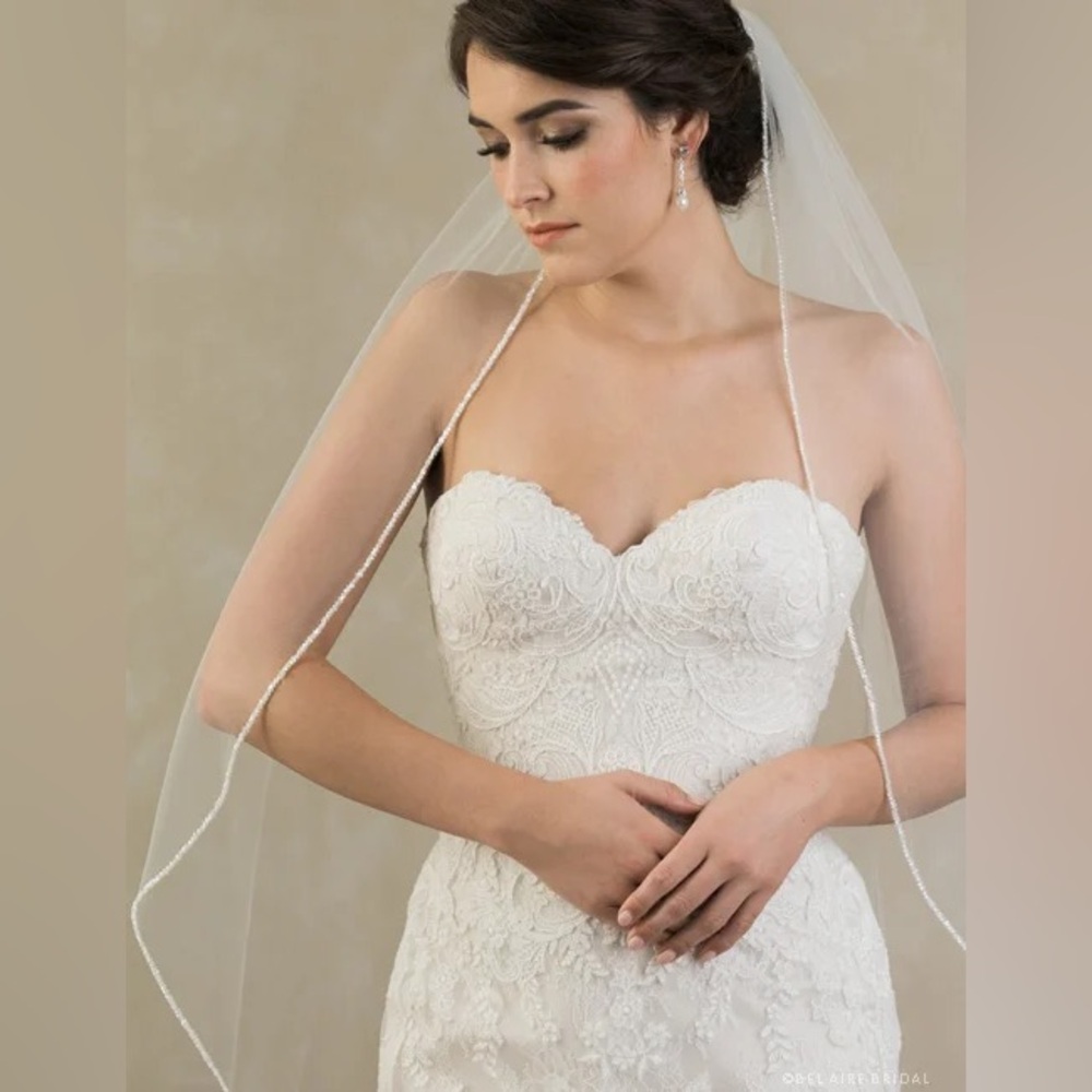 Ivory Bel Aire Bridal Veil V7383